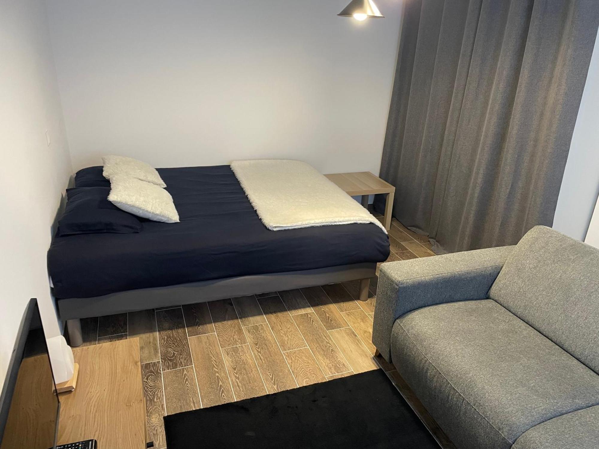 Studio Bien Situe & Tout Equipe Dans Une Maison Scionzier Екстериор снимка